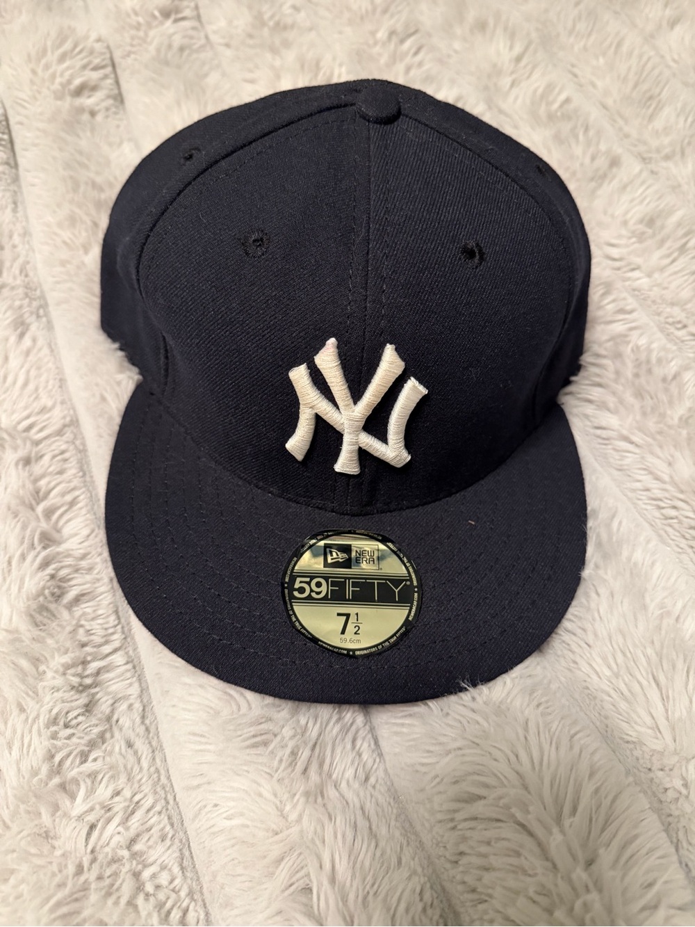New Era Navy and White New York Yankees 59FIFTY Fitted Cap